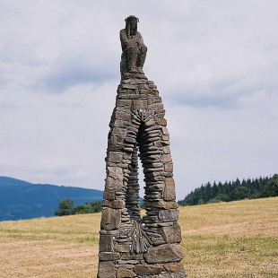 Column shrine